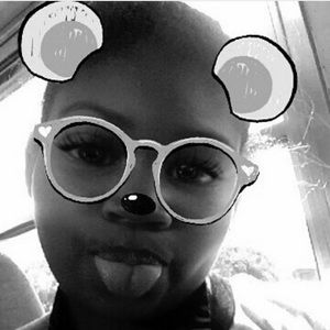 Meet your Posher, Kenzie